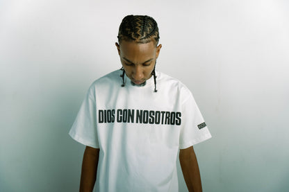 "DIOS CON NOSOTROS" TEE
